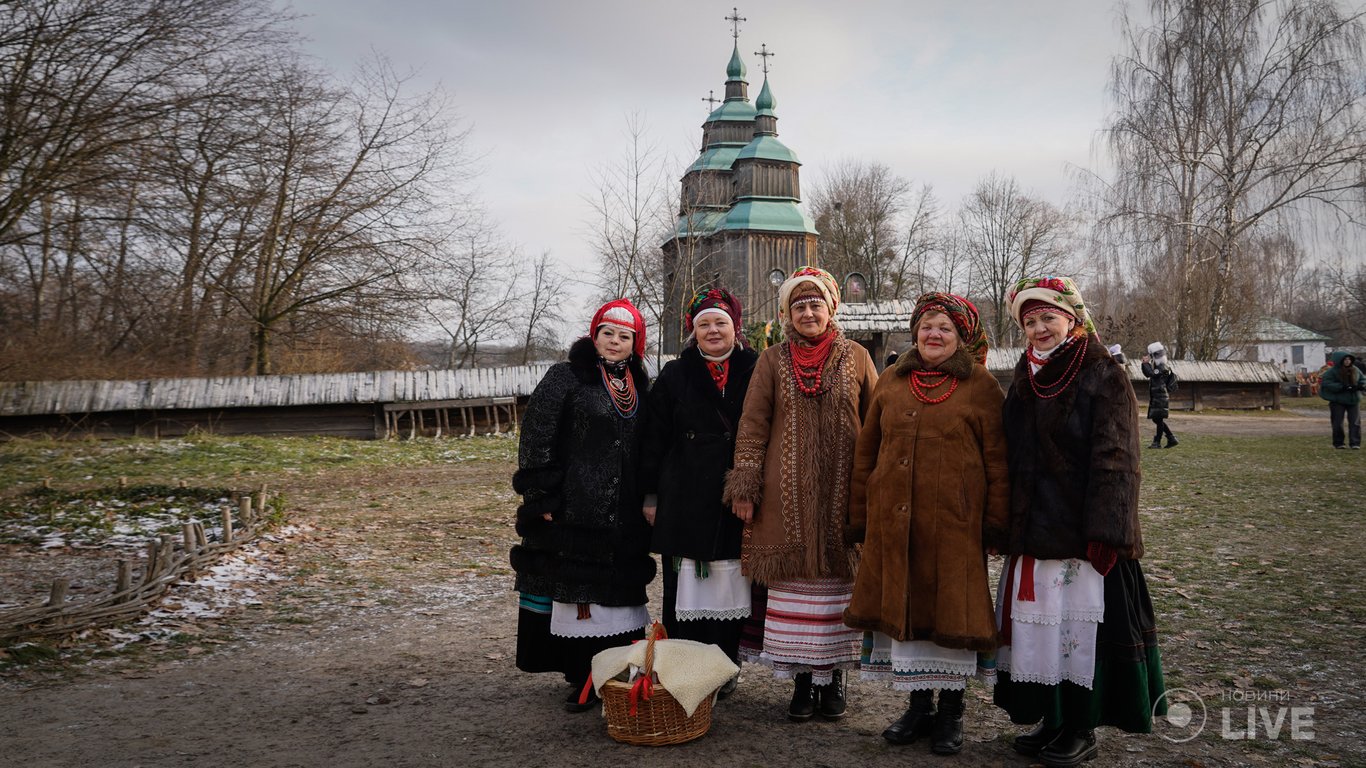 Представьте себя на месте предков: как прошло празднование Рождества в Пирогово - 250x140