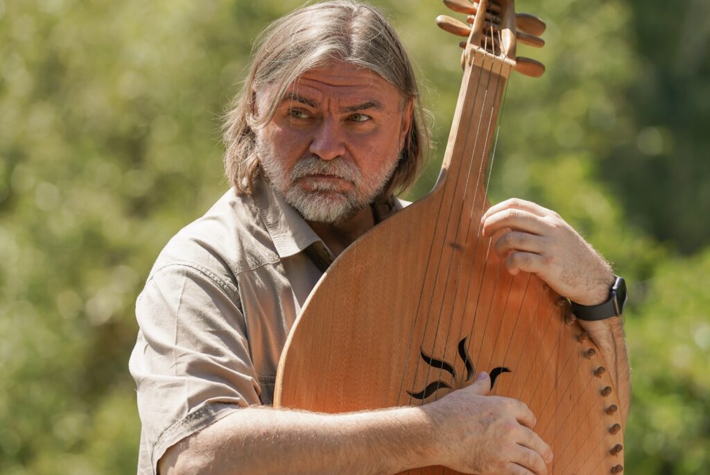 Український майстер бандури. Фото: Міністерство культури України