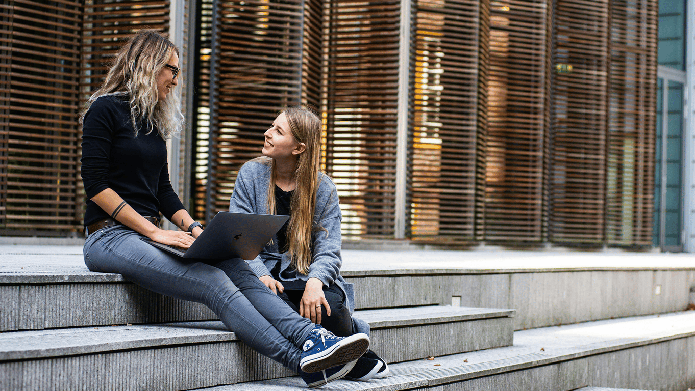 Які слова вказують на високий рівень інтелекту