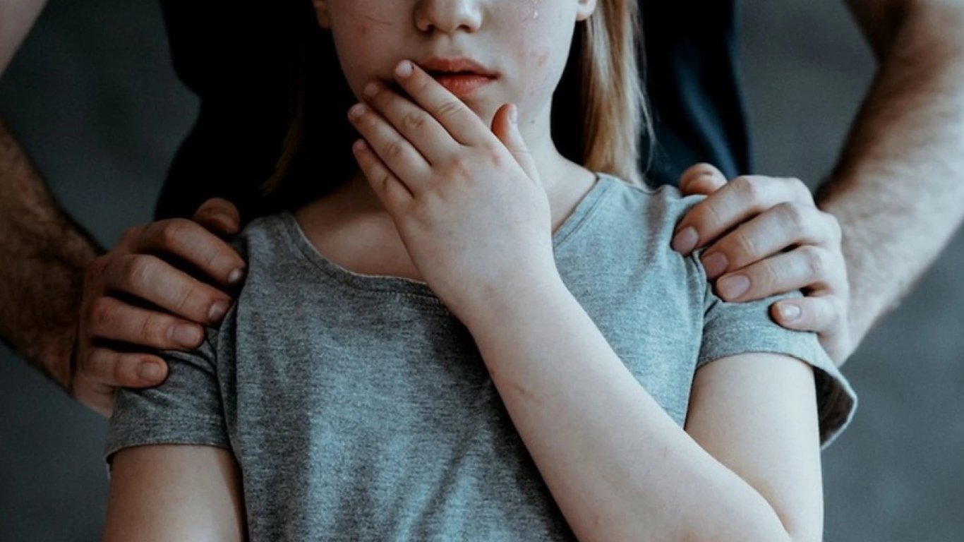 Зґвалтування 9-річної дитини на Одещині: поліція затримала кривдника