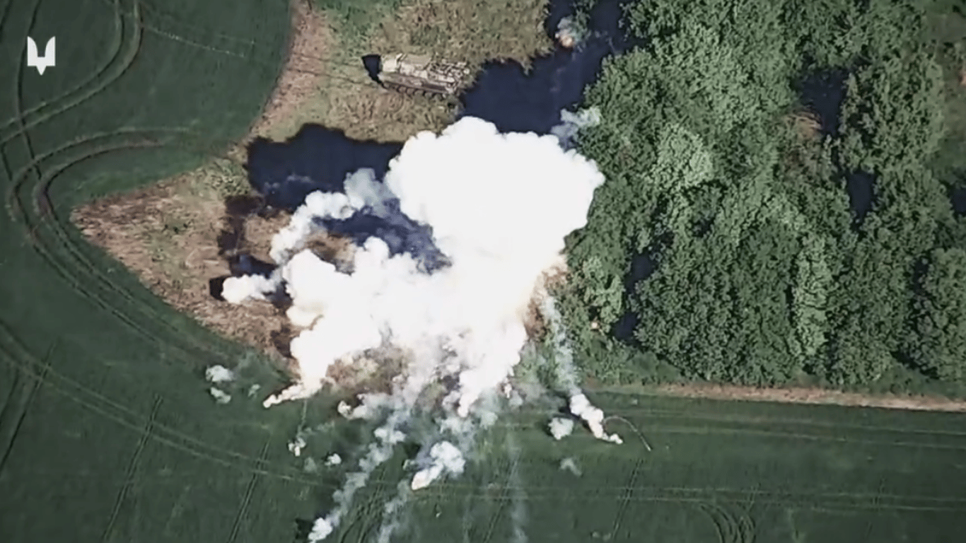 ССО знищили ворожий комплекс "Бук-М1" — ефектні кадри прямого влучання