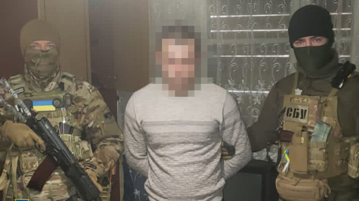 СБУ впіймала агента рф, який "винюхував" склади українських військових під Авдіївкою