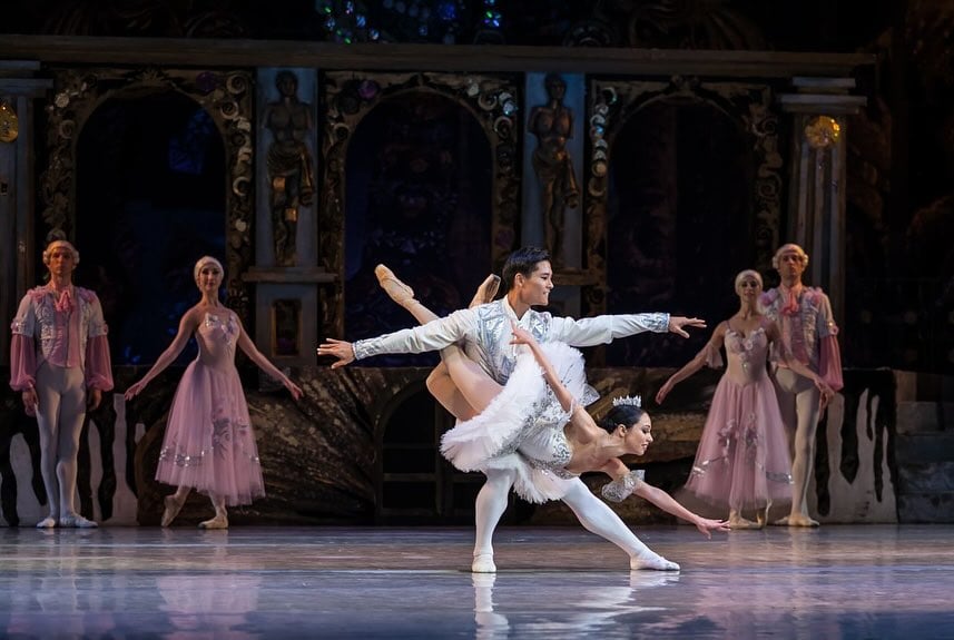 Балерина Катерина Кухар показала, у яких виставах більше не гратиме. Фото: instagram.com/ekaterinakukhar_official/