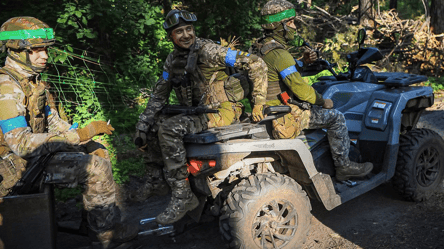 Тимчасово непридатні у ЗСУ: чи можна їм поїхати додому - 285x160