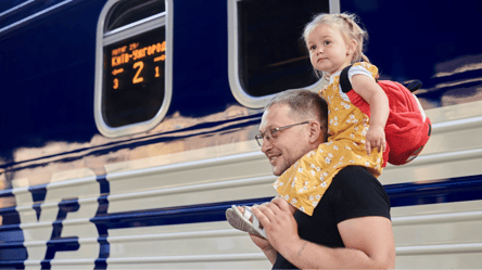 В УЗ розповіли, чому в додатку показує різну вартість квитків - 290x166