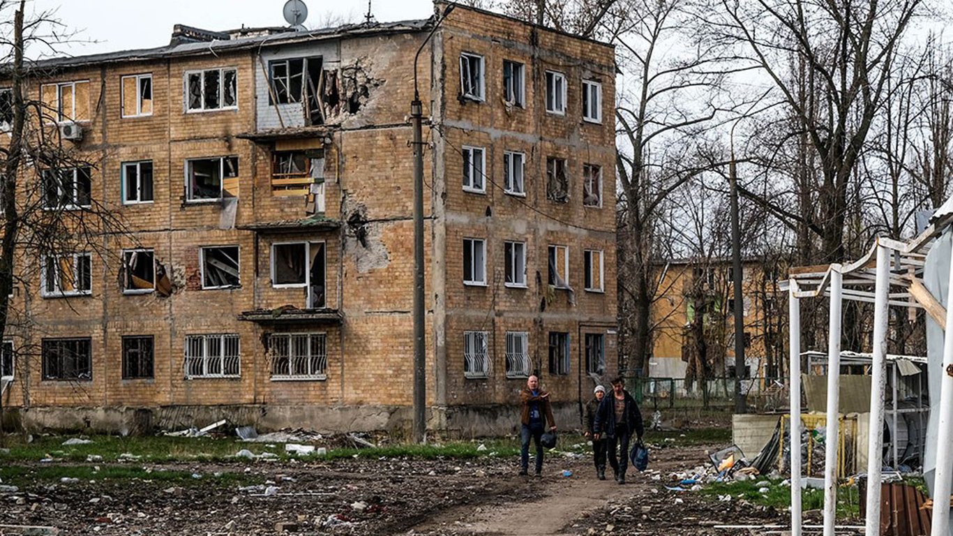 Стало відомо, скільки дітей залишається в Авдіївці: батьки ховають їх від евакуації