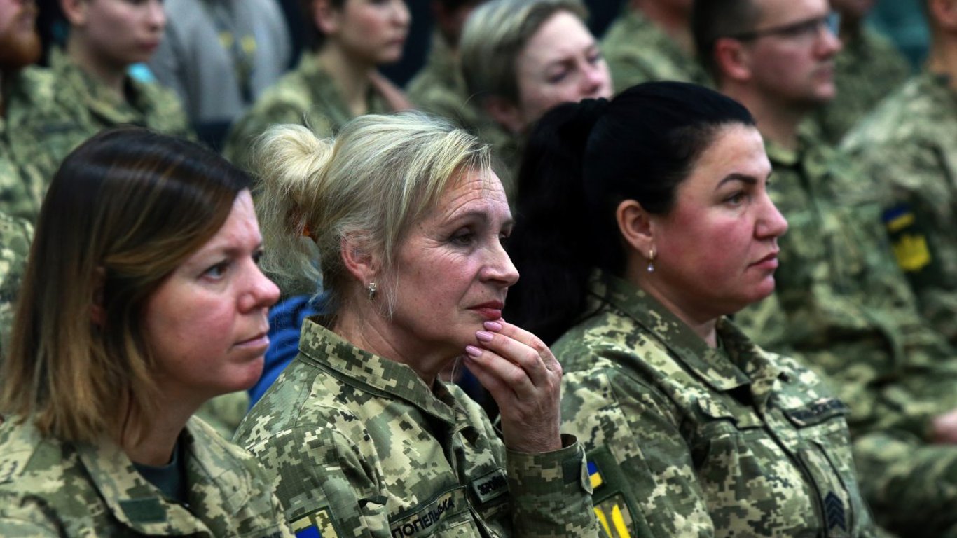 Украина должна готовиться к мобилизации женщин.