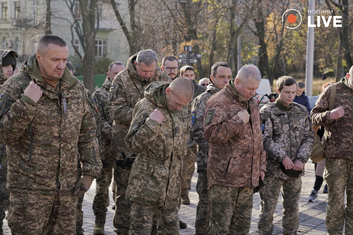 У Києві освятили пакет допомоги для ЗСУ