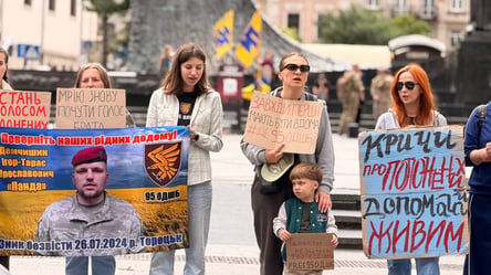 "Полон вбиває": у Львові рідні Захисників вийшли на мітинг - 290x166