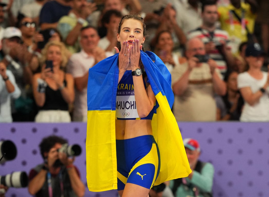 Реакция Ярославы Магучих и Ирины Геращенко после получения золотой и бронзовой медалей на Олимпиаде-2024