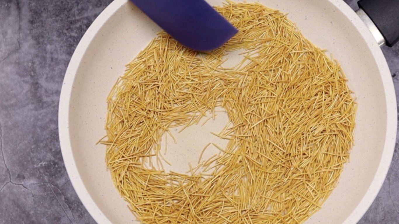 суп в якому вермішель не набухає навіть наступного дня