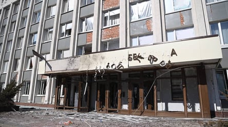 Дрон атаковал здание администрации Белгорода — что известно - 285x160