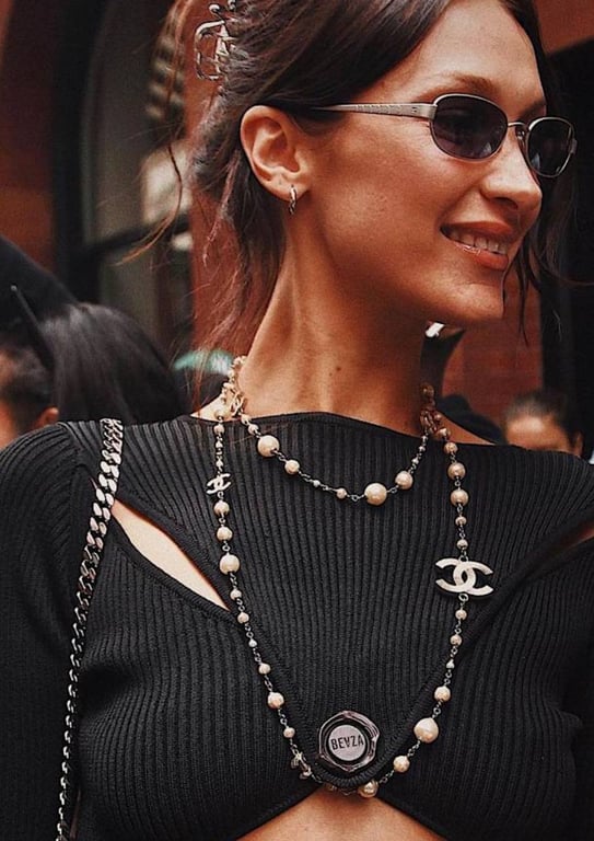 Серед світових зірок багато прихильників українського одягу