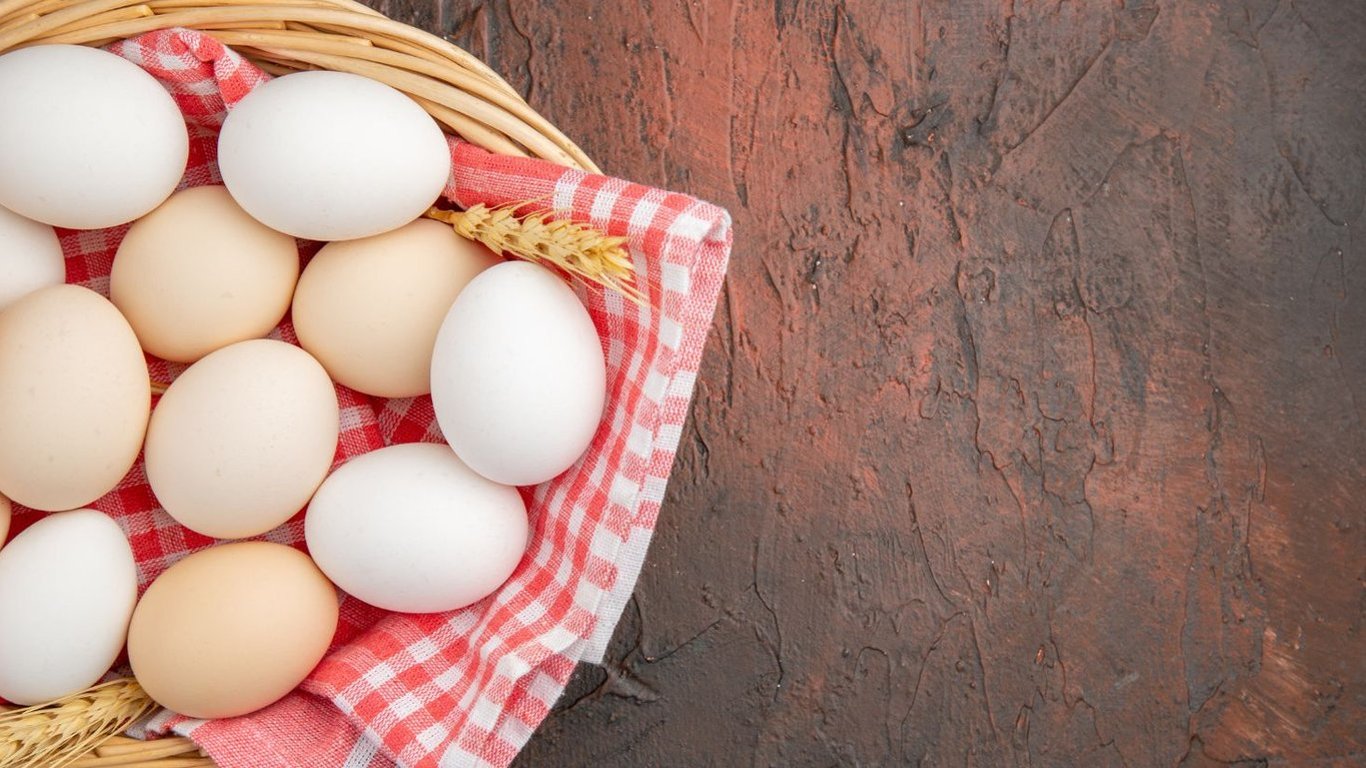 Як правильно варити яйця — відео рецепт