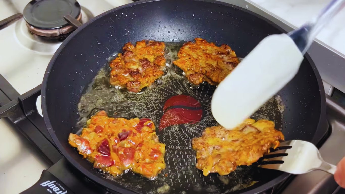 смажені печінкові котлети