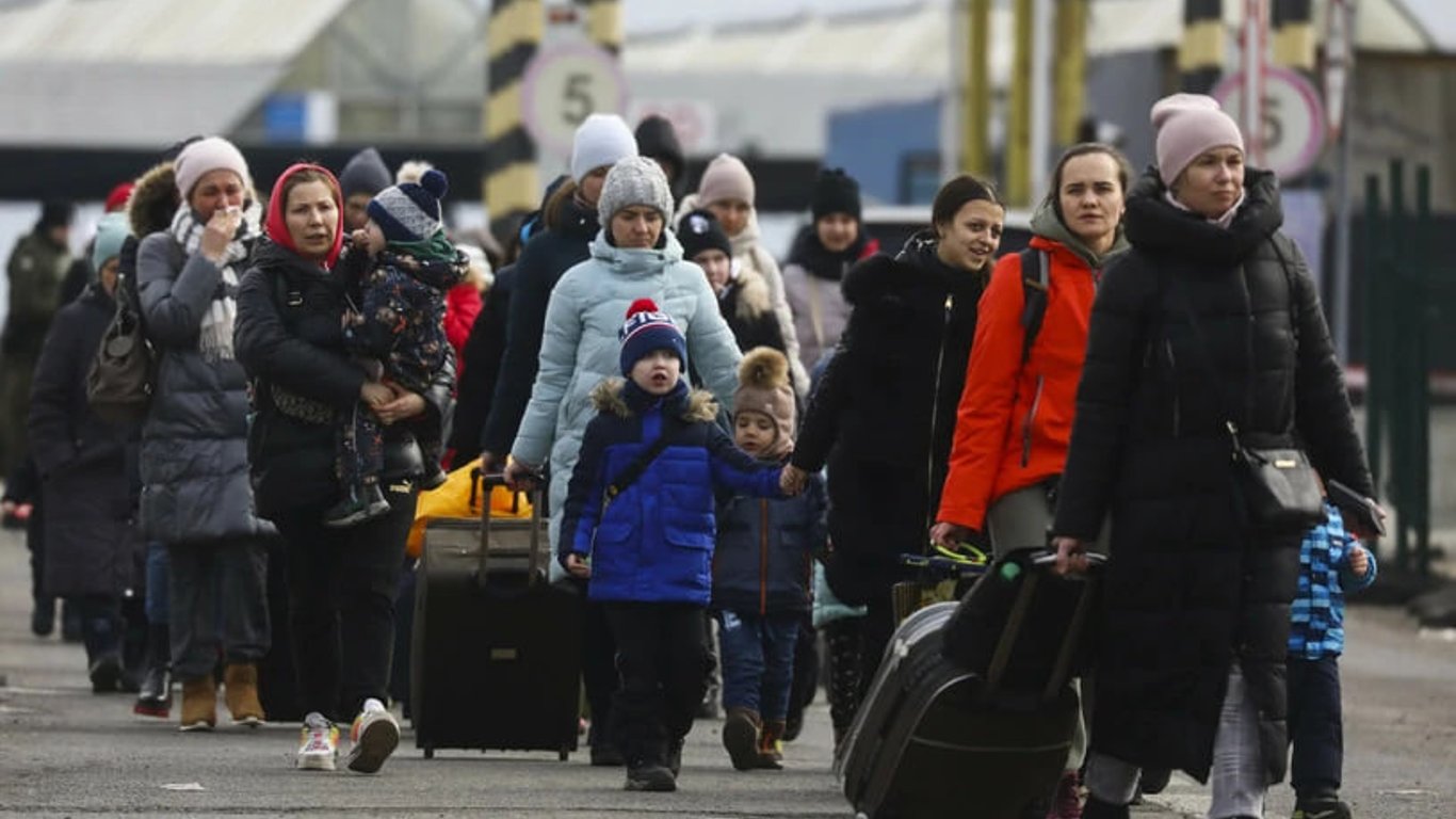 В ЕС продлена временная защита украинских беженцев