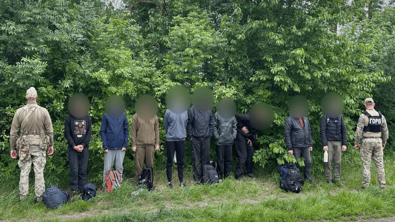 Навігатор підвів — одразу дві групи втікачів викрили прикордонники на Одещині
