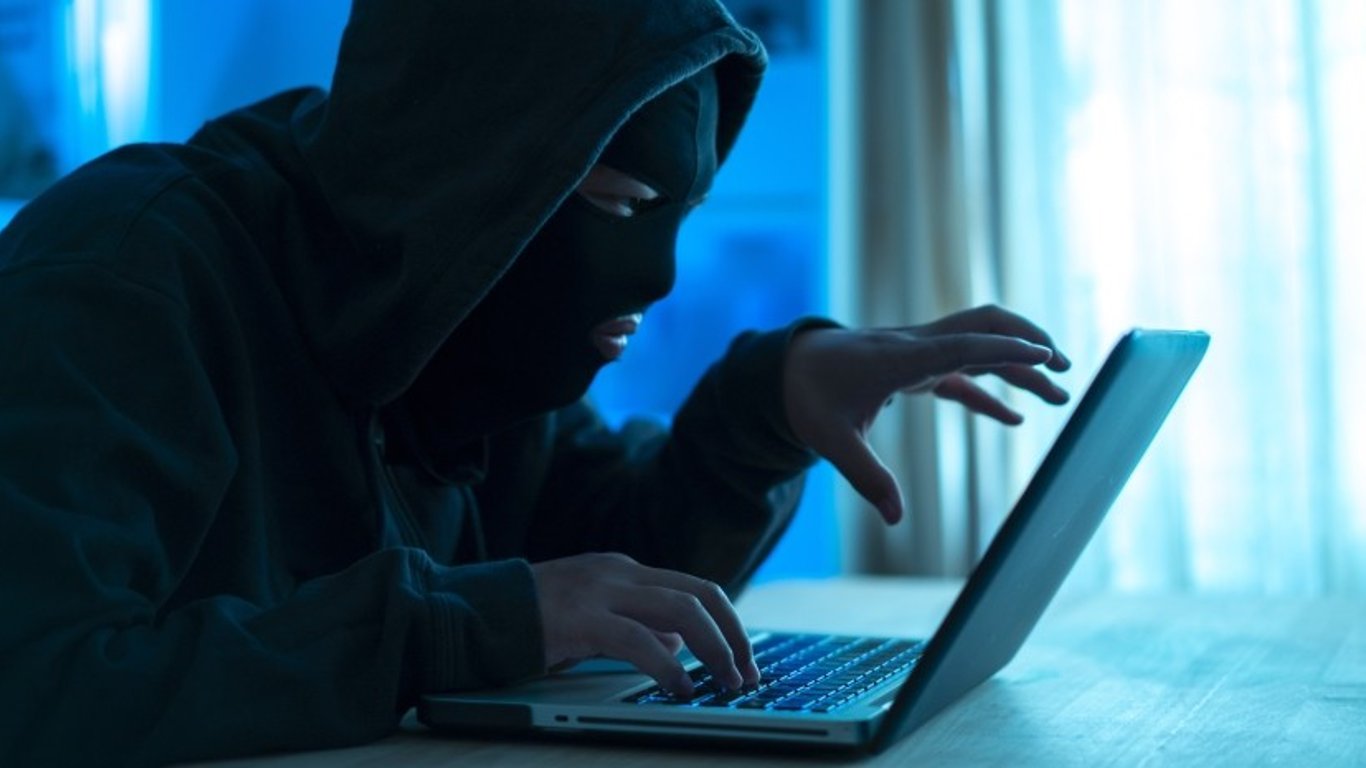 Украинские хакеры раскрыли огромное количество частных данных россиян