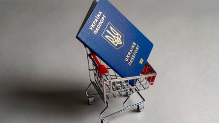 Відмову від українського паспорта пропонують спростити: деталі - 285x160