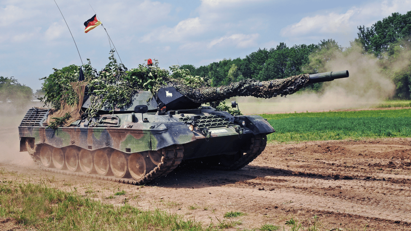 Германия и Дания предоставят Украине новую партию Leopard 1: названы сроки