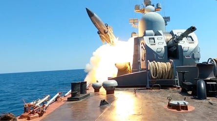 На тлі погроз обстрілювати кораблі Росія провела навчання у Чорному морі - 285x160