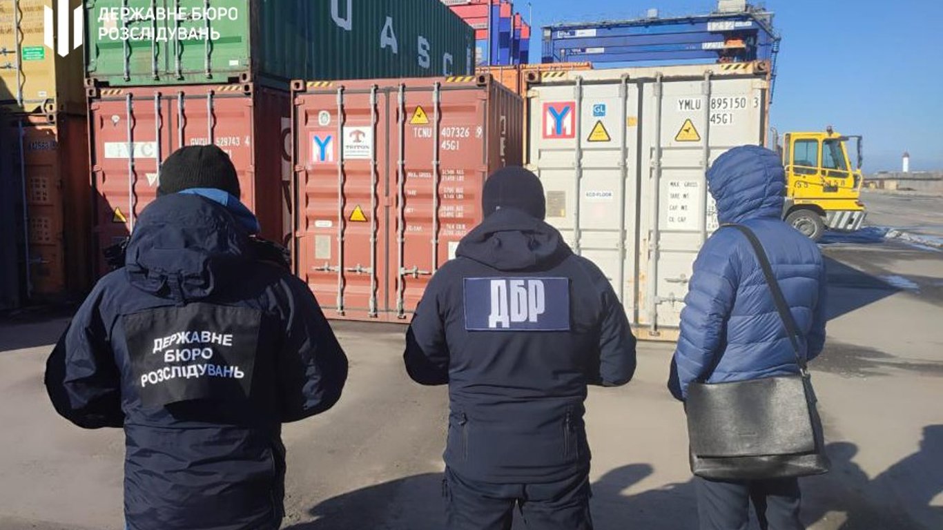 На Одесской таможне обнаружили почти 250 скрытых от растаможки контейнеров