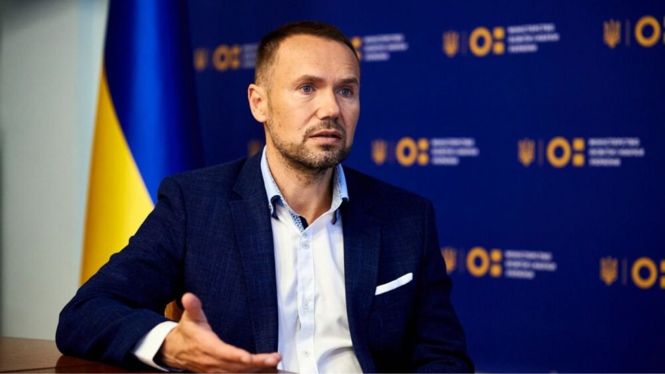 Шкарлет обратился к украинцам после отставки с должности министра образования Украины