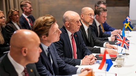 Нідерланди профінансують закупівлю зброї у США для України - 290x160