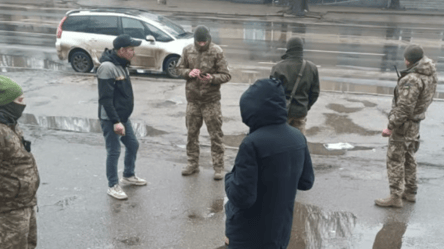 На Кіровоградщині судили чоловіка за злив місць вручення повісток - 290x160