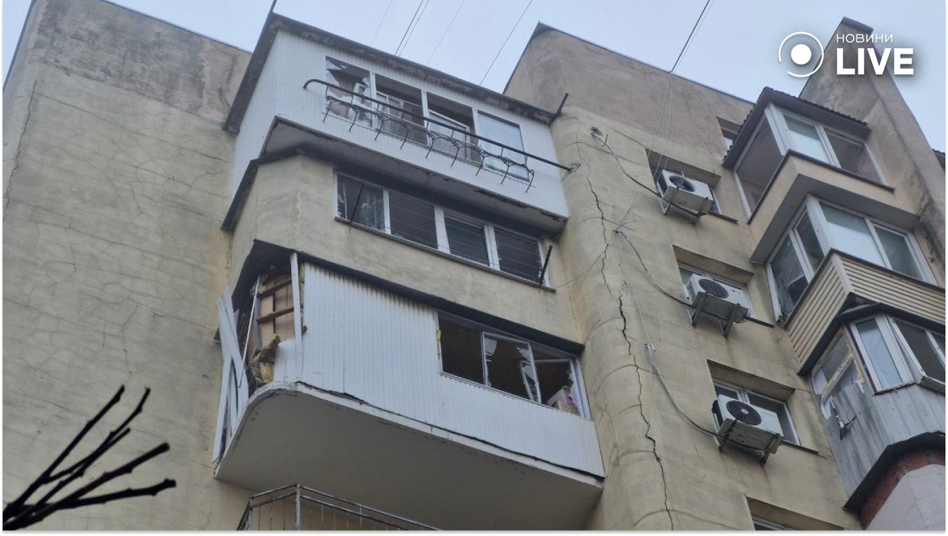 Постраждалі будинки внаслідок атаки на Одесу