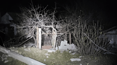 У МВС показали фото з місця ракетного удару в Харківській області - 285x160