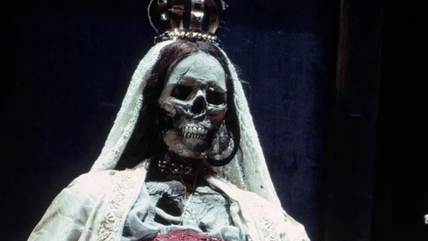 Мертва наречена стала королевою Португалії —  чому король одружився з трупом