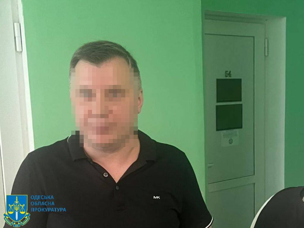 Стало відомо, хто в Одесі допомагав ухилянтам з "білими квитками" - фото 1