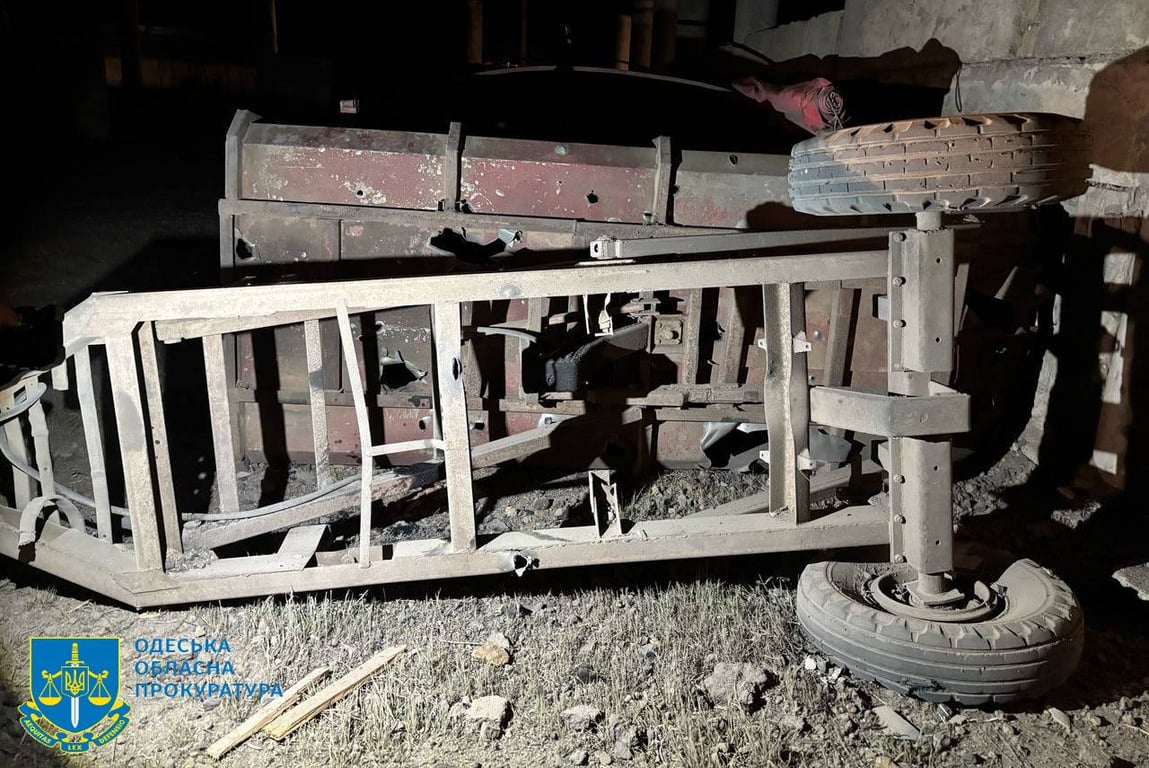 Ракетний удар по Одещині — рятувальники показали наслідки - фото 1