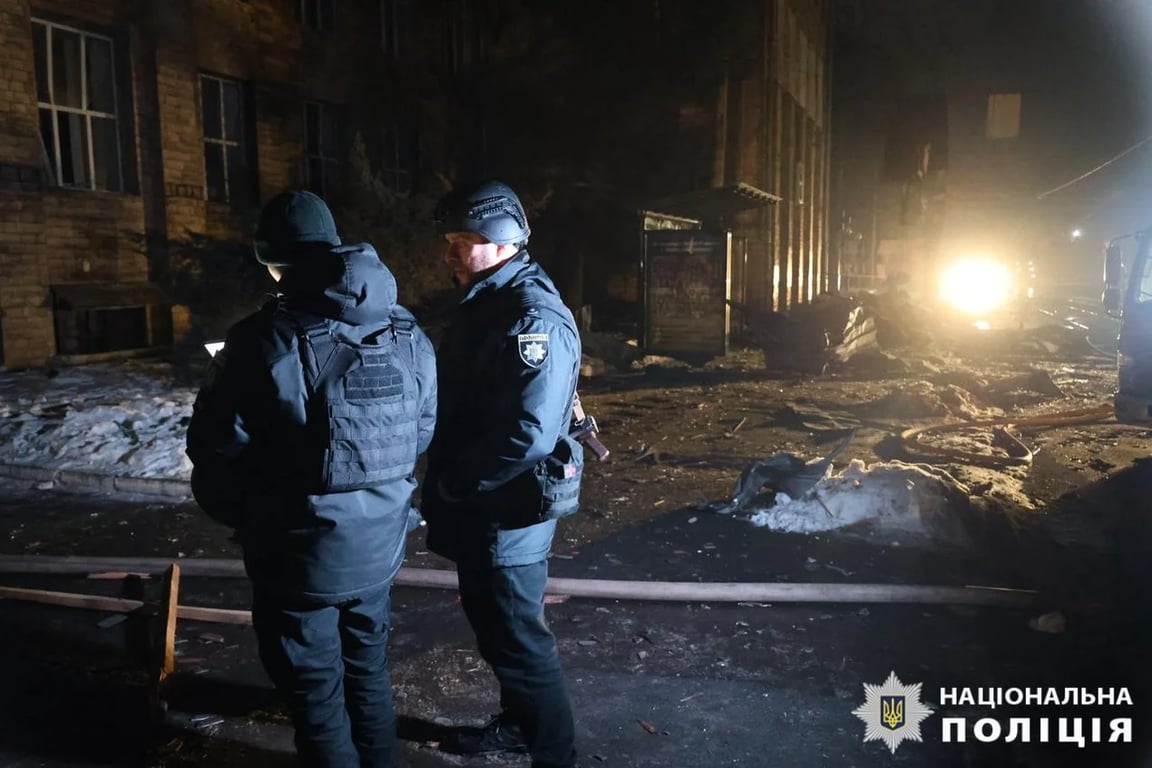 Харків після удару "Шахедів": пошкоджені будинки, вибиті вікна