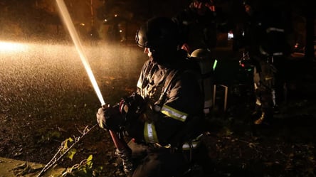 Fires erupt in Kyiv after attack — 2 people killed, SES reports - 290x166