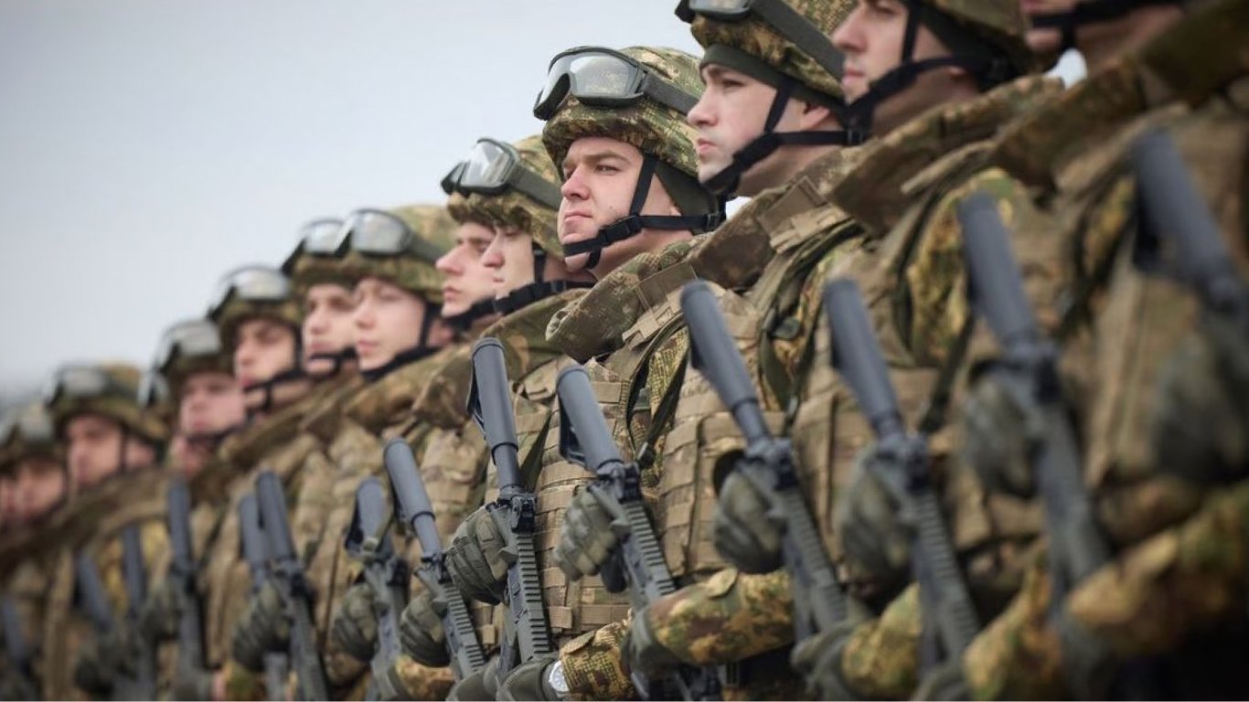 Коли українським військовим можуть припинити виплачувати кошти