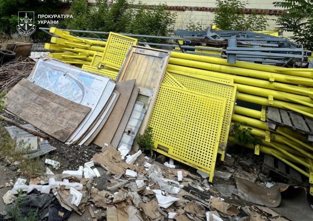 Деньги на ветер — чиновнику КГГА объявили подозрение за парковку - фото 1