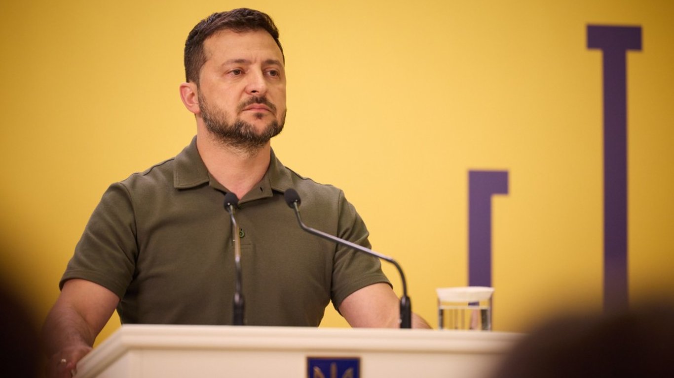 Зеленський привітав майже 50 українських міст, які відзначають свій день