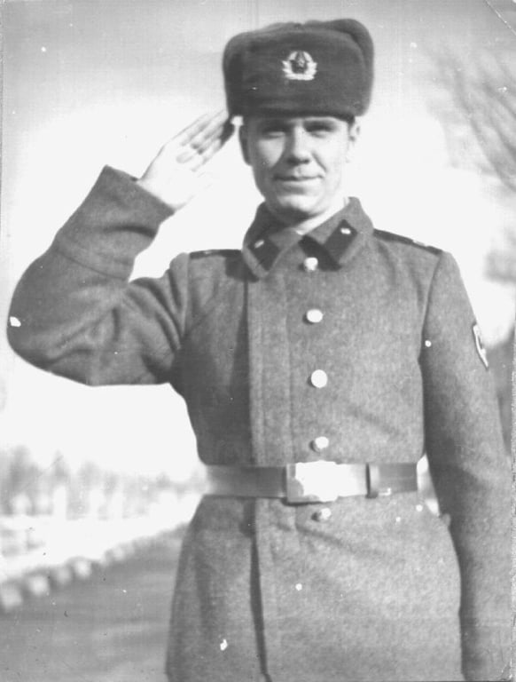 Павел Зибров на службе в армии