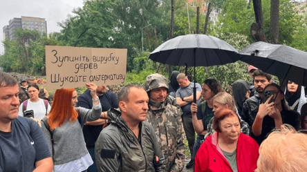 У Києві на Теремках зупинять вирубку дерев до 11 серпня - 290x166