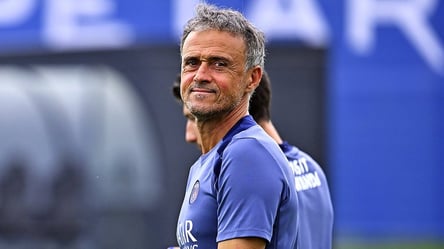 Луїс Енріке розкрив, як спілкуються Забарний та Сафонов - 285x160