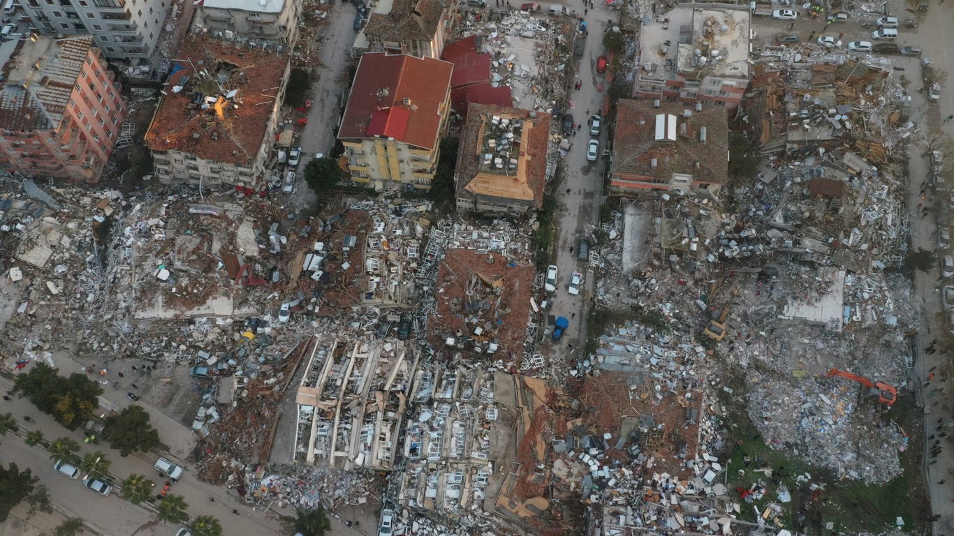 Землетруси у Туреччині та Сирії: кількість загиблих перевищила 6 тисяч