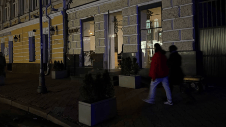 У Києві стався блекаут через удар РФ по енергетиці — фото - 285x160