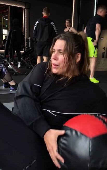 Зарицкая занимается в зале