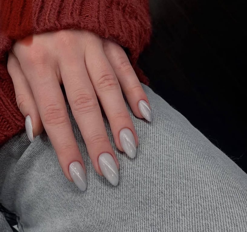 Металік в манікюрі повернувся 