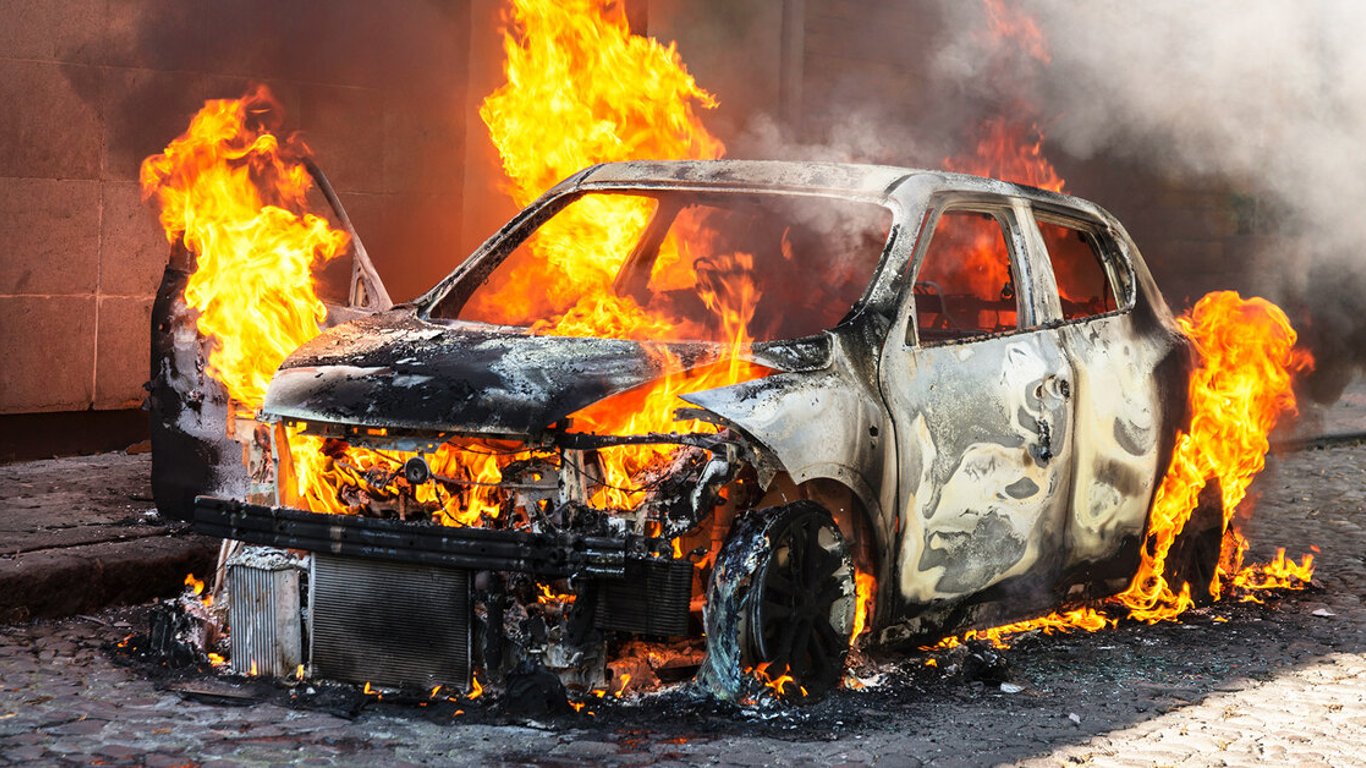 Підпали авто в Одесі: деталі чергового інциденту