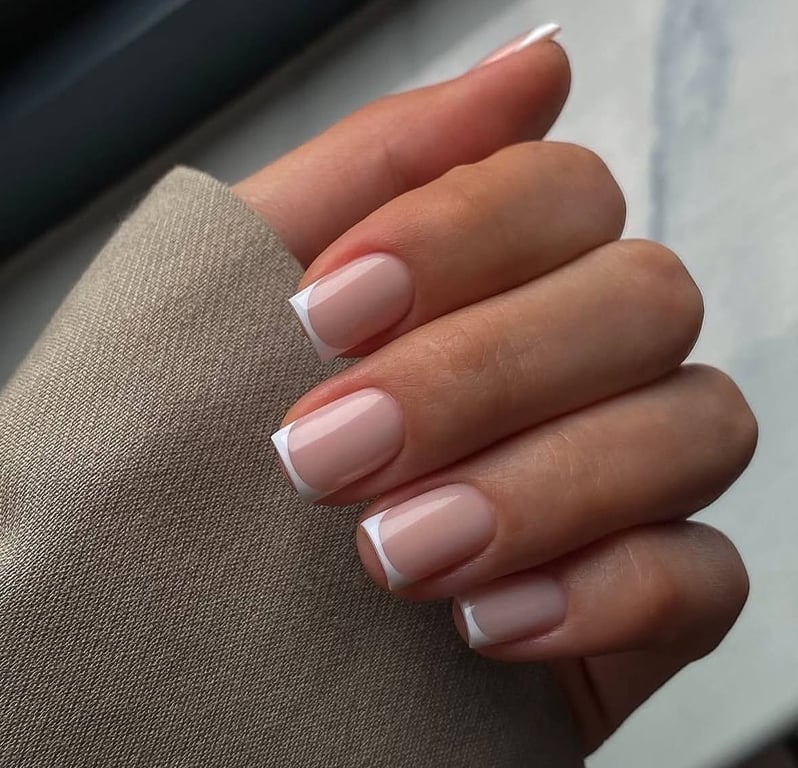 Нюдовий френч ніколи не набридне