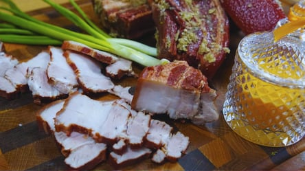 Сало в луковой шелухе: домашний способ приготовления грудинки для закуски - 285x160