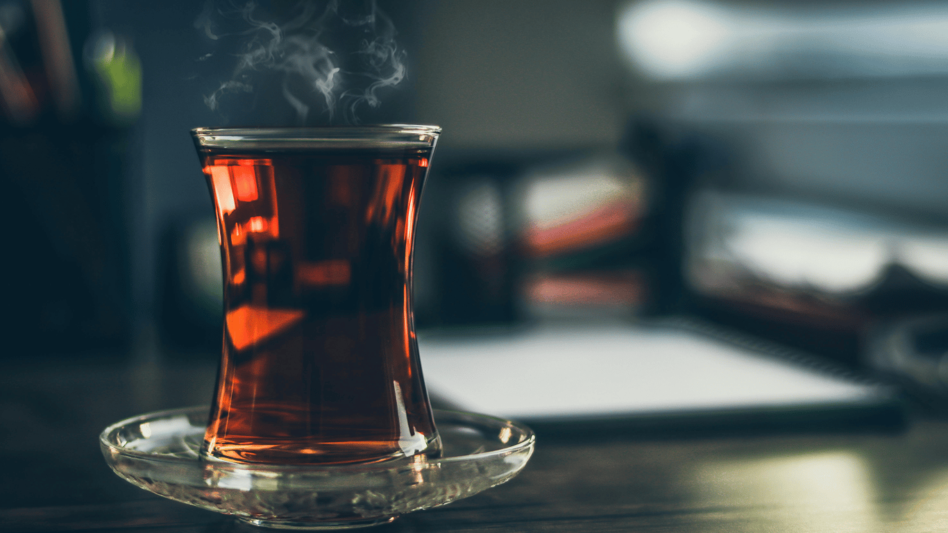 Яка різниця між чорним та зеленим чаєм